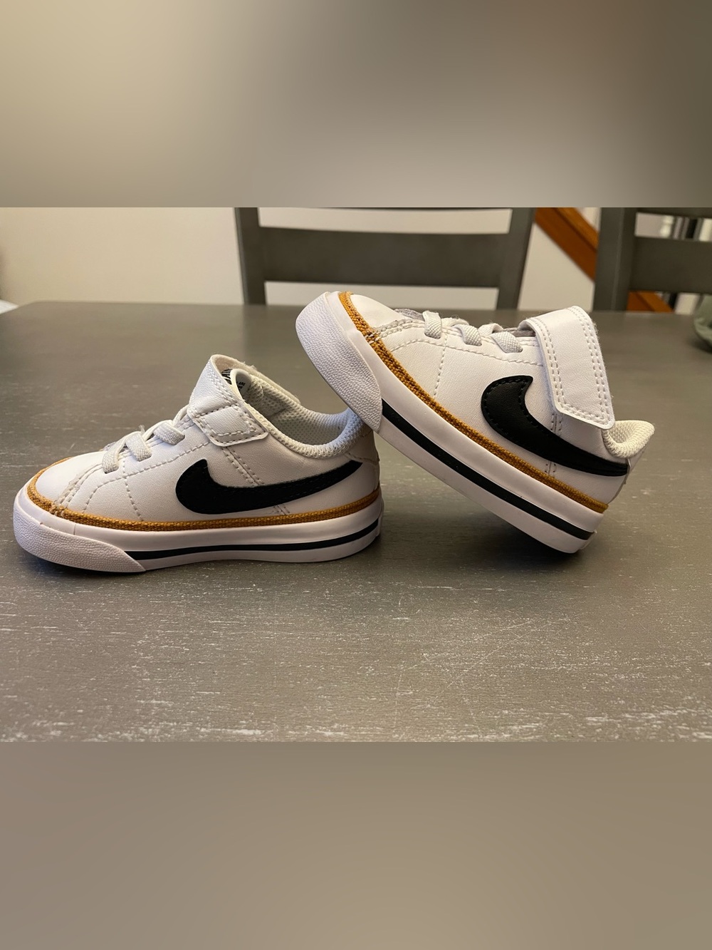 Nike Court Legacy Toddler Shoes 5C White Black Mustard Trim Velcro DA5382-102